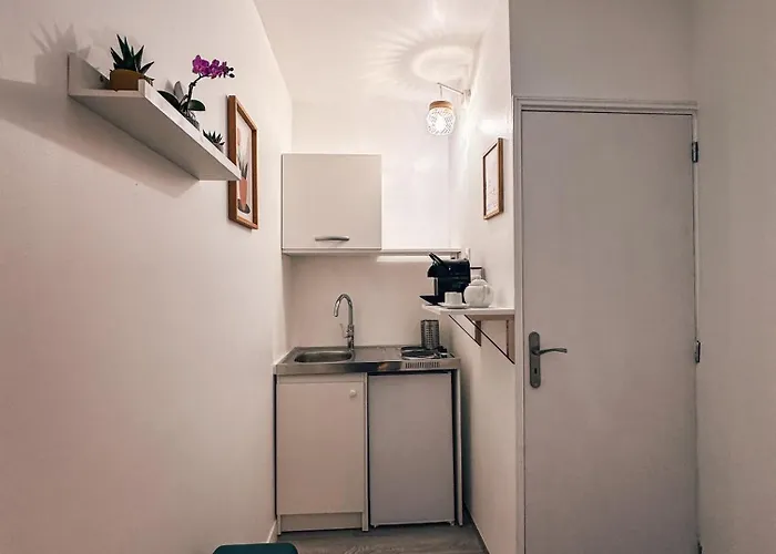 Apartment Independant Pres De Montmartre